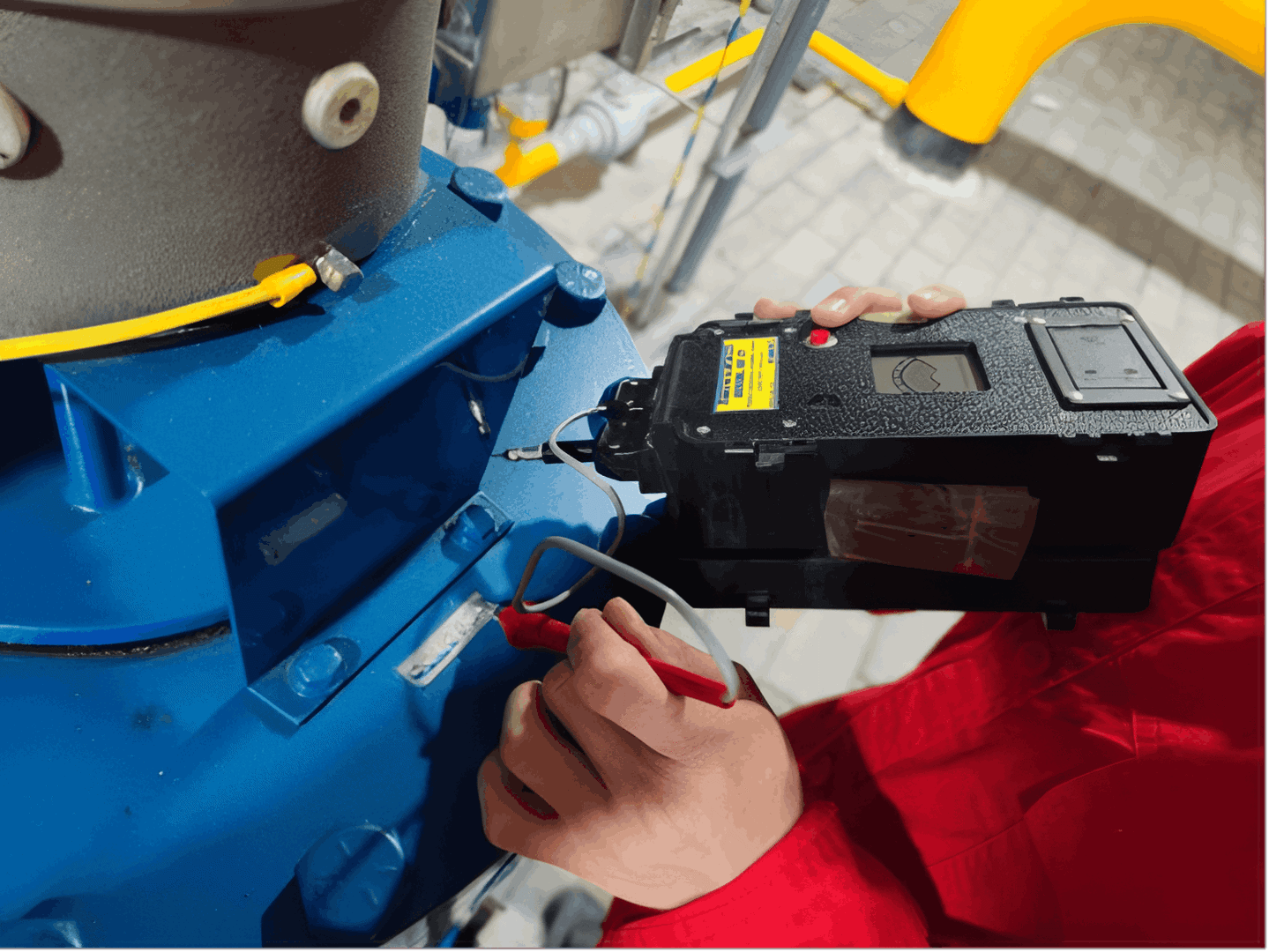 Leakage Inspection of Cathodic Protection Current for Valve Chambers, Guizhou Oil & Gas Transmission Branch, Technology & Digital Center, PipeChina Southwest Pipeline Company
